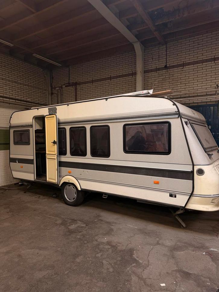 Hobby 520 Caravan geen papieren geen kenteken, Caravans en Kamperen, Camper-accessoires, Gebruikt, Ophalen