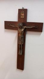 Houten kruisbeeld met bronzen Christus, Ophalen of Verzenden