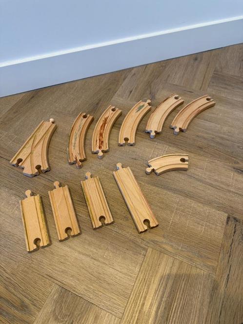 Gebruikt 11x Brio spoor delen wissel recht bocht met stift, Kinderen en Baby's, Speelgoed | Houten speelgoed, Gebruikt, Overige typen