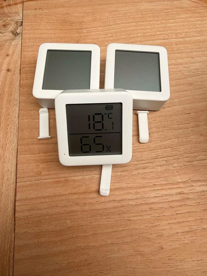 SwitchBot Thermometer & Hygrometer (Bluetooth), Huis en Inrichting, Woonaccessoires | Thermometers, Zo goed als nieuw, Binnenthermometer