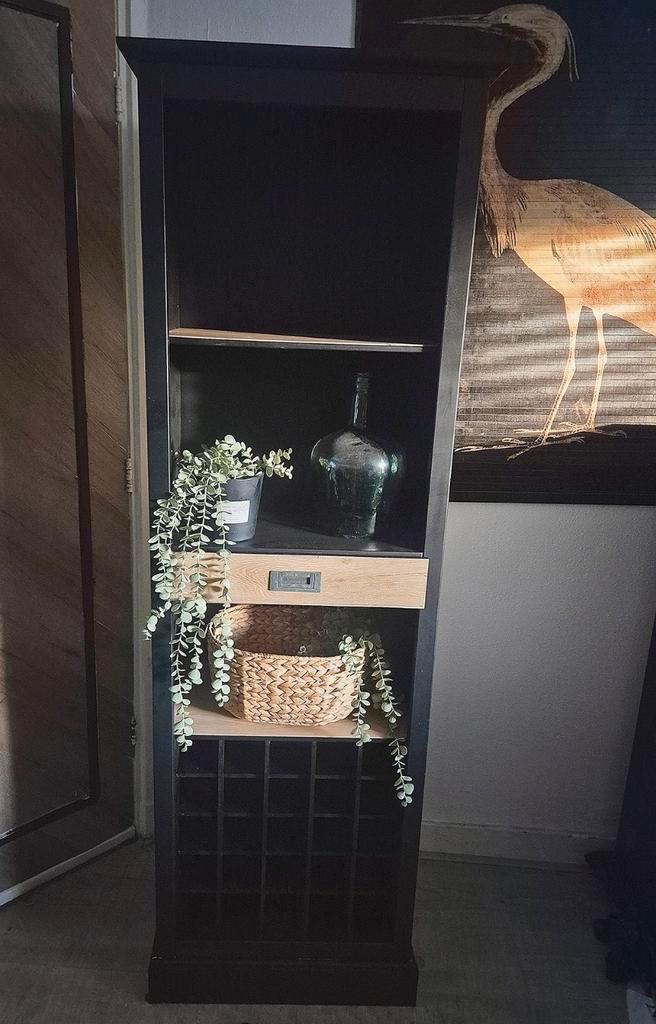 Matzwarte wijnkast, Huis en Inrichting, Kasten | Overige, Ophalen