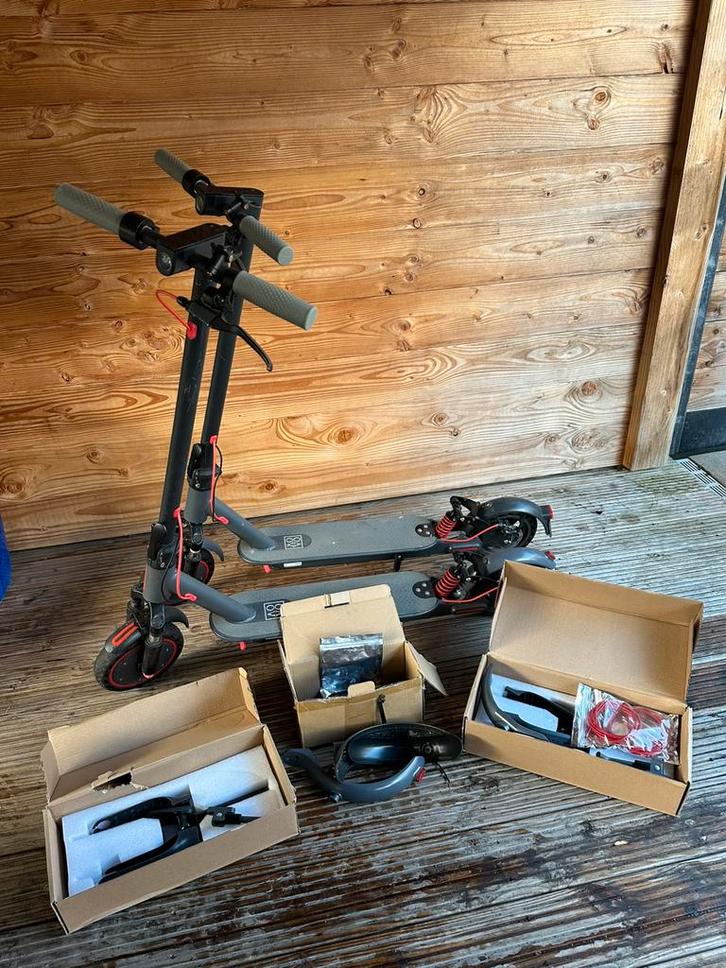 2x Aovopro electrische step. Accu’s stuk, Fietsen en Brommers, Steps, Gebruikt, Elektrische step (E-scooter), Ophalen