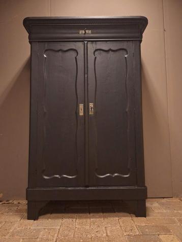 Zwarte biedermeier meidenkast kledingkast BEZORGEN MOGELIJK beschikbaar voor biedingen