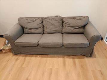 Ikea ektrop bank driezit beschikbaar voor biedingen