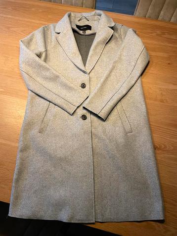 Jas. Mantel maat M van Vero Moda. Grijs beschikbaar voor biedingen