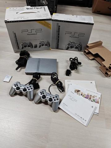 PS2 Slim Silver CIB beschikbaar voor biedingen