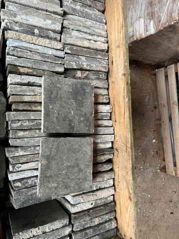 Estrikken ( boeren plavuizen) 17 m2 beschikbaar voor biedingen