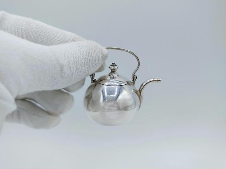 Zilveren miniatuur waterketel, J. Borduur, Amsterdam, 1754, Antiek en Kunst, Antiek | Goud en Zilver, Zilver, Verzenden