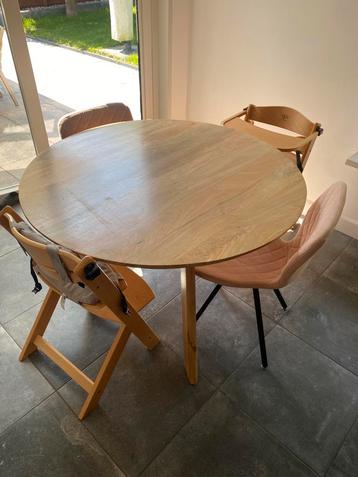 Eetkamertafel licht eiken rond 120cm, 4 persoons beschikbaar voor biedingen