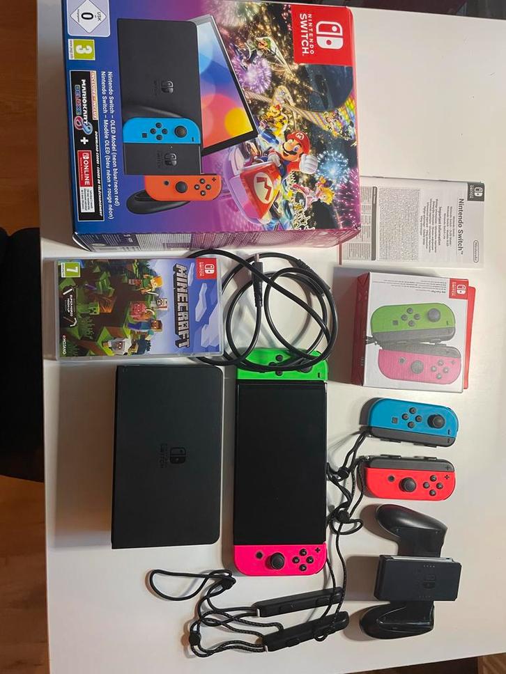 Nintendo Switch OLED - Zo goed als nieuw!, Spelcomputers en Games, Spelcomputers | Nintendo Switch, Zo goed als nieuw, Switch OLED
