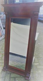 Antieke schouwspiegel notenhout, Antiek en Kunst, Ophalen, Rechthoekig