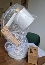 FEELSOLAR LED.
Bureau-/tafellamp.
Scandinavisch design., 50 tot 75 cm, Nieuw, Ophalen of Verzenden, Metaal