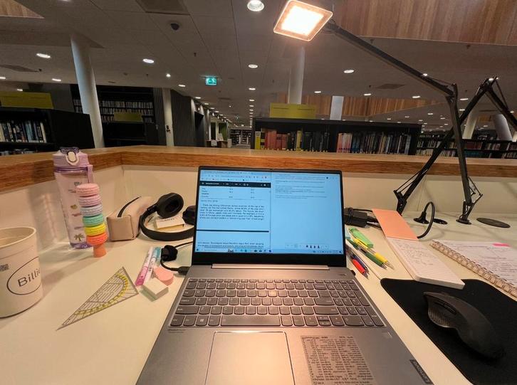 Lenovo IdeaPad S540-15IML, Computers en Software, Windows Laptops, Gebruikt, 16 inch, SSD, 2 tot 3 Ghz, 8 GB, Qwerty, Met videokaart