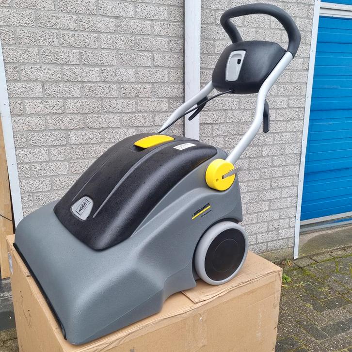 Splinternieuwe Karcher tapijtborstelzuiger CV 66/2 i, Doe-het-zelf en Verbouw, Reinigingsmachines, Nieuw, Overige typen, Ophalen
