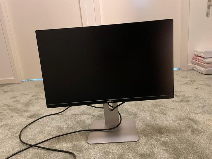 Beeldscherm Dell 23,8inch, Computers en Software, Monitoren, Zo goed als nieuw, 60 Hz of minder, In hoogte verstelbaar, IPS, Full HD