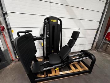 Technogym Pro Legpress , Leg Extension ,Leg Curl,Abductor beschikbaar voor biedingen