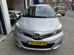 Toyota Yaris 1.3 VVT-i Aspiration 1 EIGENAAR/NIEUWSTAAT, Auto's, Toyota, Origineel Nederlands, Te koop, Zilver of Grijs, 5 stoelen