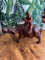 Aziatisch houten beeld van man op buffel, Ophalen of Verzenden