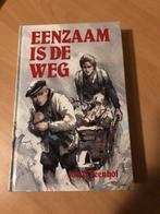 Eenzaam is de weg door Veenhof, Boeken, Ophalen of Verzenden, Zo goed als nieuw