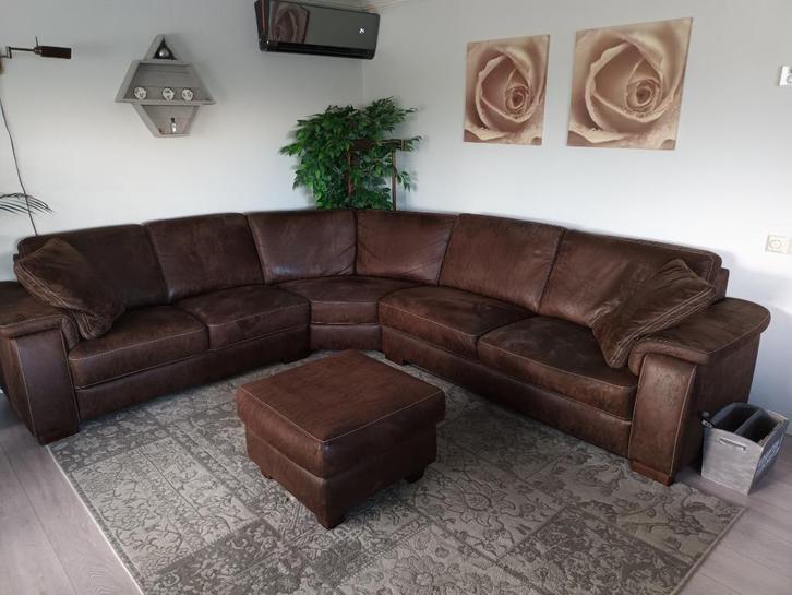 Hoekbank inclusief hocker en 2 losse kussens, Huis en Inrichting, Banken | Complete zithoeken, Gebruikt, Leer, Ophalen