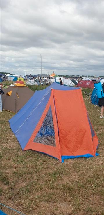 Vintage 2 persoons tent beschikbaar voor biedingen