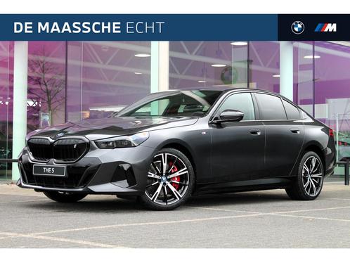 BMW i5 eDrive40 M Sport Automaat / Panoramadak / Trekhaak /, Auto's, BMW, Te koop, i5, Airconditioning, Alarm, Bochtverlichting