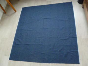 Lap donkerblauwe spijkerstof. Br. 150 cm. X L. 158/160 cm. beschikbaar voor biedingen