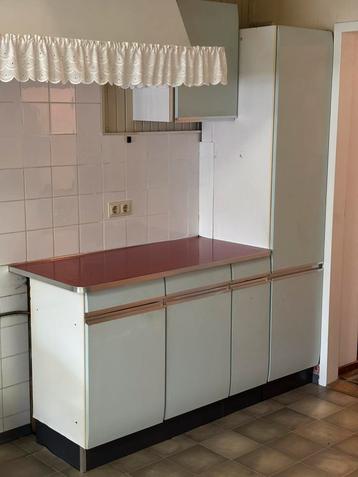 Vintage lichtblauwe keuken, keukenblok, jaren 60-70 beschikbaar voor biedingen