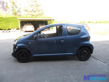 Aygo 8R3 Linker deur slot hendel raam mechaniek spiegel raam beschikbaar voor biedingen
