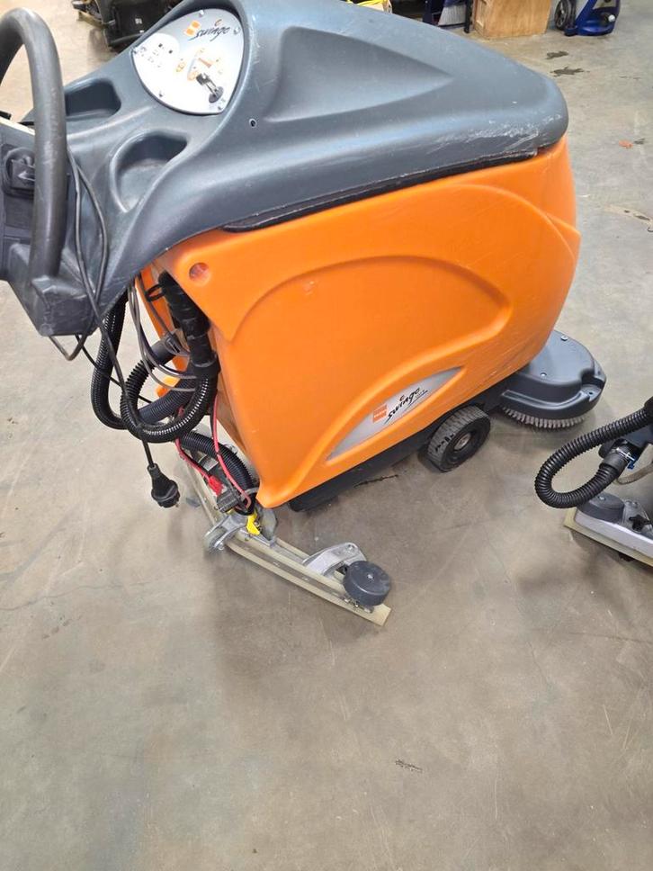 Taski Swingo 1255B Schrobzuigmachine, Doe-het-zelf en Verbouw, Reinigingsmachines, Ophalen of Verzenden