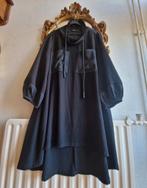 Als nieuw! Mat. Fashion zwart wijde jurk met grote pof mouw, Kleding | Dames, Grote Maten, Ophalen of Verzenden, Zo goed als nieuw