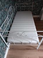 Eenpersoonsbed met lattenbodem en matras., Ophalen, Gebruikt, 90 cm, Eenpersoons