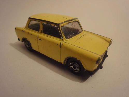 # lichtgele Trabant 601 Edocar 1:65 DDR, Hobby en Vrije tijd, Modelauto's | Overige schalen, Gebruikt, Auto, Ophalen of Verzenden