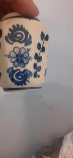 Vaasje, Antiek en Kunst, Antiek | Keramiek en Aardewerk, Ophalen of Verzenden