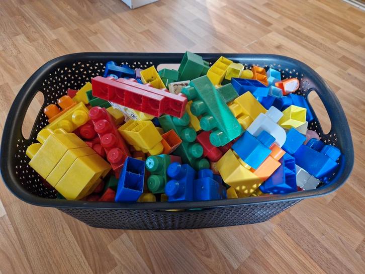 Grote partij Mega Bloks, Kinderen en Baby's, Speelgoed | Bouwstenen, Gebruikt, Megabloks, Ophalen
