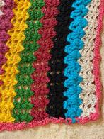 Granny woondeken gehaakt diverse gekleurde strepen  270/41, Huis en Inrichting, Woonaccessoires | Plaids en Woondekens, Gebruikt