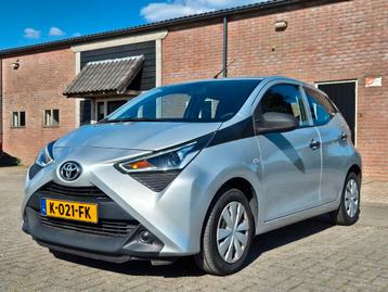 Toyota Aygo 1.0 Vvt-i 72pk 5D 2020 Grijs Airco CV BTW auto beschikbaar voor biedingen