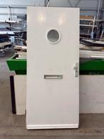 Witte Voordeur, Ophalen