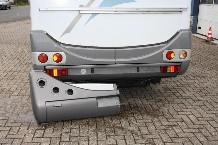 HYMER  hymer  B mobil achterbumper 2006, Caravans en Kamperen, Camper-accessoires, Gebruikt, Ophalen of Verzenden