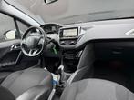 Peugeot 208 1.2 PureTech Allure, Voorwielaandrijving, Stof, Gebruikt, 1199 cc
