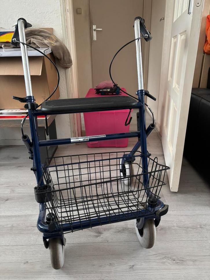 Rolstoel en rollator, Diversen, Rollators, Zo goed als nieuw, Opvouwbaar, Ophalen of Verzenden