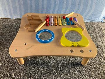 Houten Speeltafel Baby/Peuter beschikbaar voor biedingen