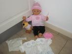 baby pop met acc  past babykleding, Kinderen en Baby's, Speelgoed | Poppen, Ophalen of Verzenden, Zo goed als nieuw, Babypop