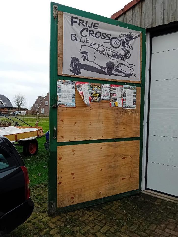 Schuurdeuren, Doe-het-zelf en Verbouw, Deuren en Horren, Gebruikt, Garagedeur, 200 tot 215 cm, 120 cm of meer, Hout, Ophalen