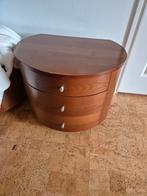 Design nachtkastje made in Italy, Huis en Inrichting, Minder dan 45 cm, Ophalen of Verzenden, Zo goed als nieuw, Minder dan 55 cm