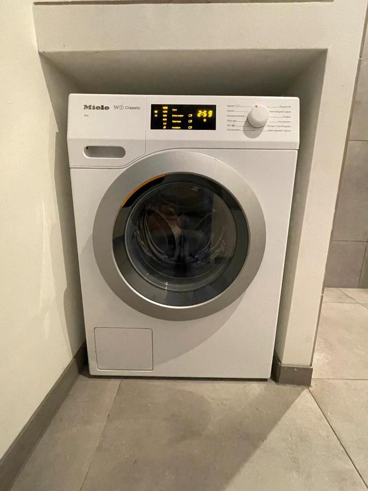 Miele W1 classic - weinig gebruikt, Witgoed en Apparatuur, Wasmachines, Gebruikt, Voorlader, 6 tot 8 kg, 85 tot 90 cm, 1200 tot 1600 toeren