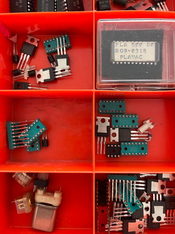 Diverse elektronica oa- IC's, transistors, weerstanden, etc, Hobby en Vrije tijd, Elektronica-componenten, Gebruikt, Ophalen