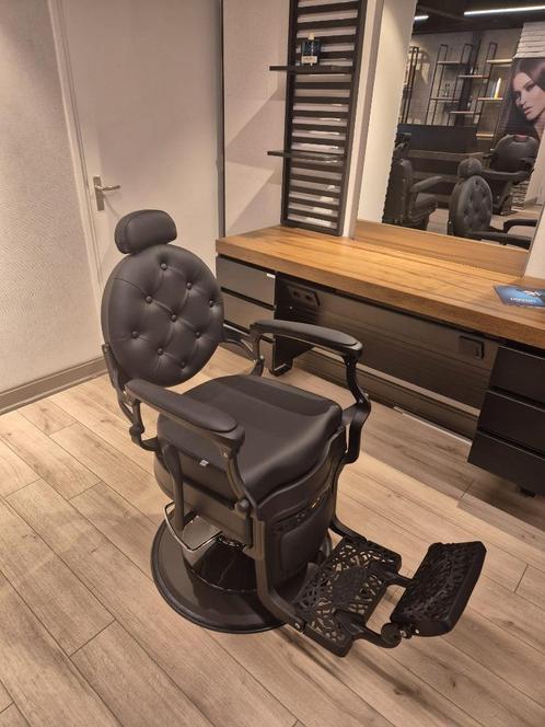 Barbierstoel Retro All Black matt barbershop stoel barbier, Huis en Inrichting, Stoelen, Nieuw, Eén, Leer, Overige materialen