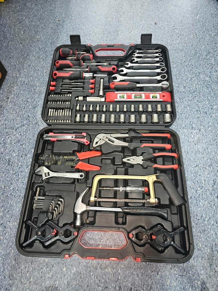 100-delige Gereedschapset - Compleet en Handig!, Doe-het-zelf en Verbouw, Gereedschapskisten, Gebruikt, Ophalen of Verzenden