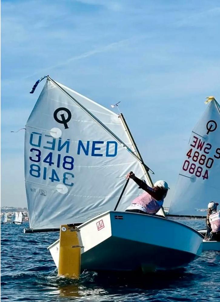 Optimist WINNER - NED 3418 - met gesloten Optimistenkar!, Watersport en Boten, Zeilen en Zeiltoebehoren, Zo goed als nieuw, Overige typen